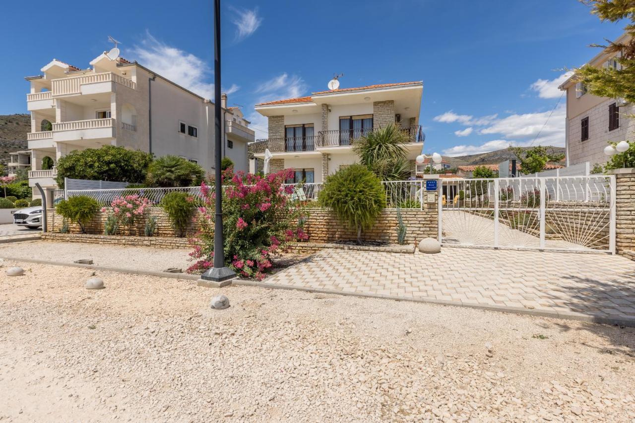 Villa Ratka Trogir Buitenkant foto