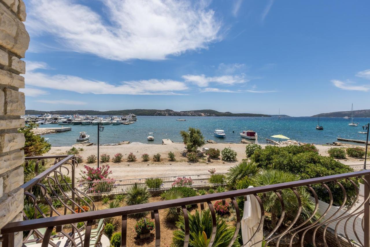 Villa Ratka Trogir Buitenkant foto