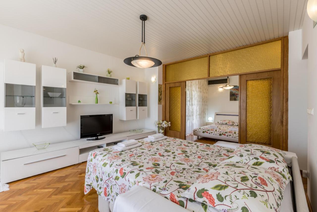 Villa Ratka Trogir Buitenkant foto