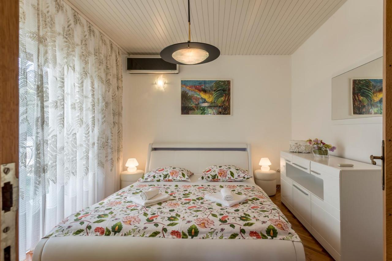 Villa Ratka Trogir Buitenkant foto